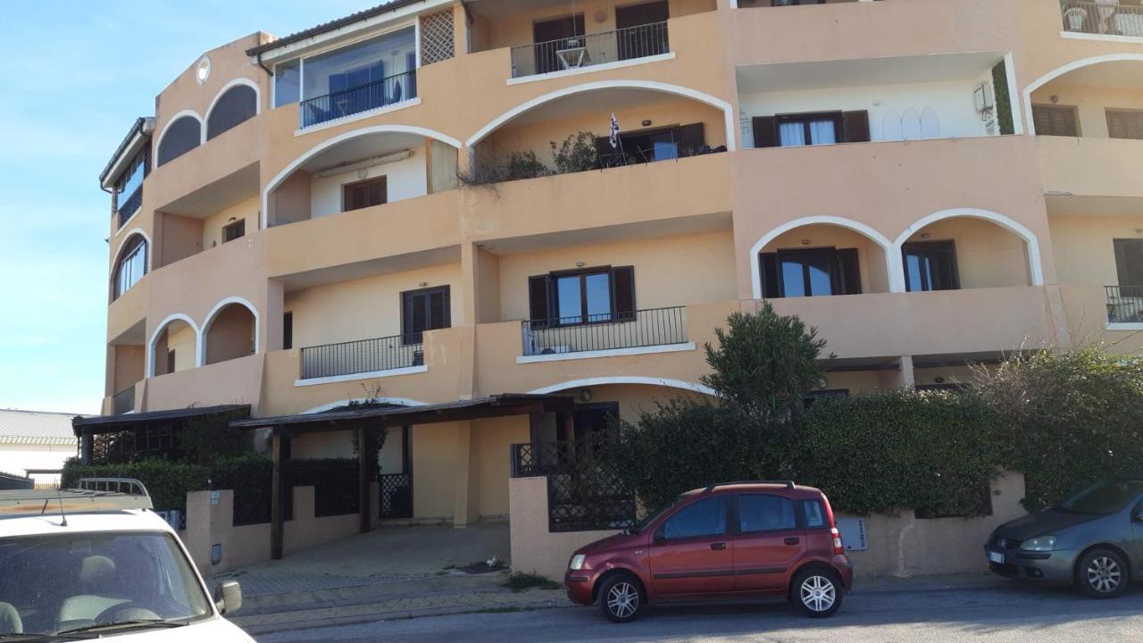 Marina Seaview Apartment Олбия Екстериор снимка